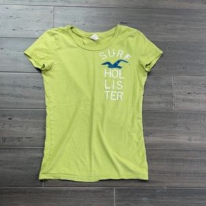 Women’s Hollister surf tee size small